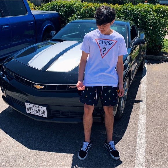 Meet your Posher, Armando - Picture 5 of 5